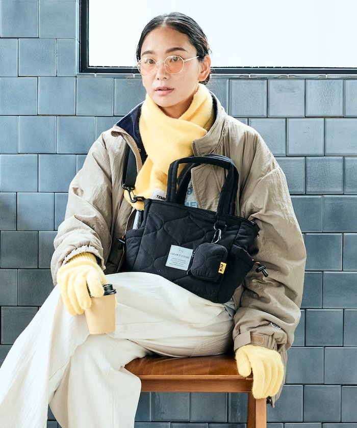 URBANOO |  KiU× FREAK' 客製化方形襯墊迷你手提包／圖 5