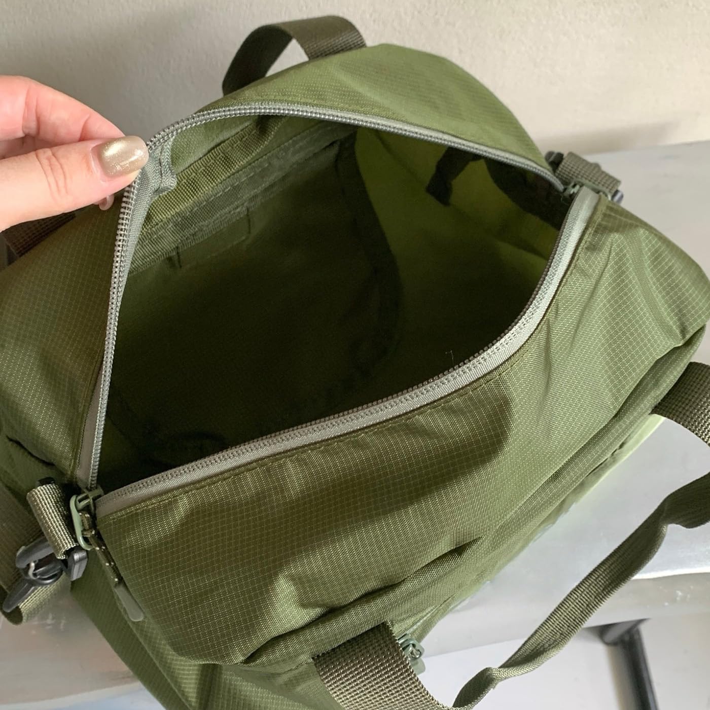 URBANOO | 單肩包 5L 2way 迷你波士頓包男女通用手提包輕量尼龍防水可調節時尚通勤上學戶外健身房／圖 19